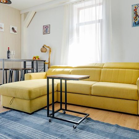 Central Muse Apartment 布加勒斯特 外观 照片
